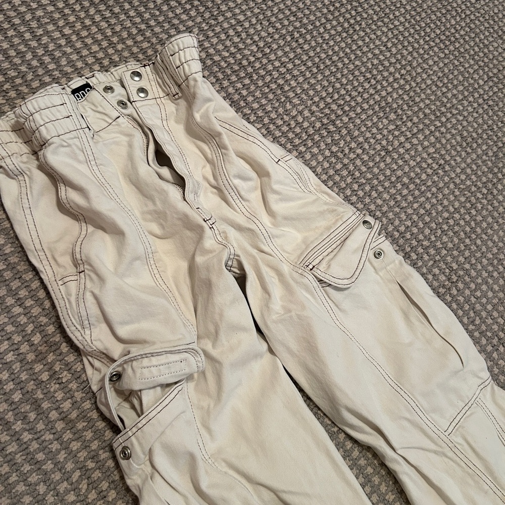 Urban outfitters relaxed skate jean cargo pants size 28